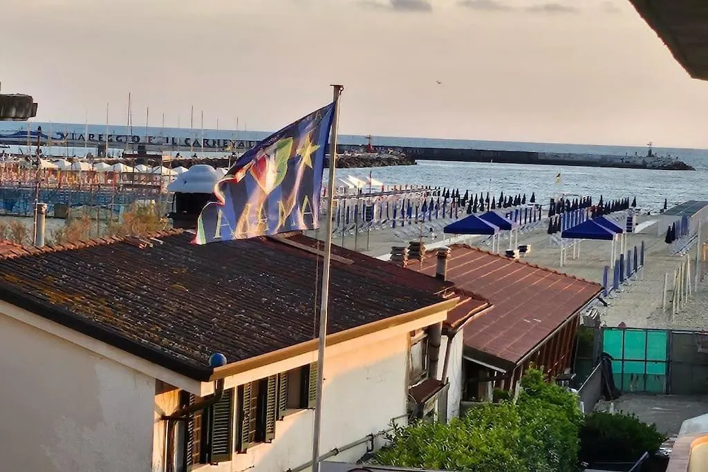 Il Porto Dei Sogni Villa Viareggio